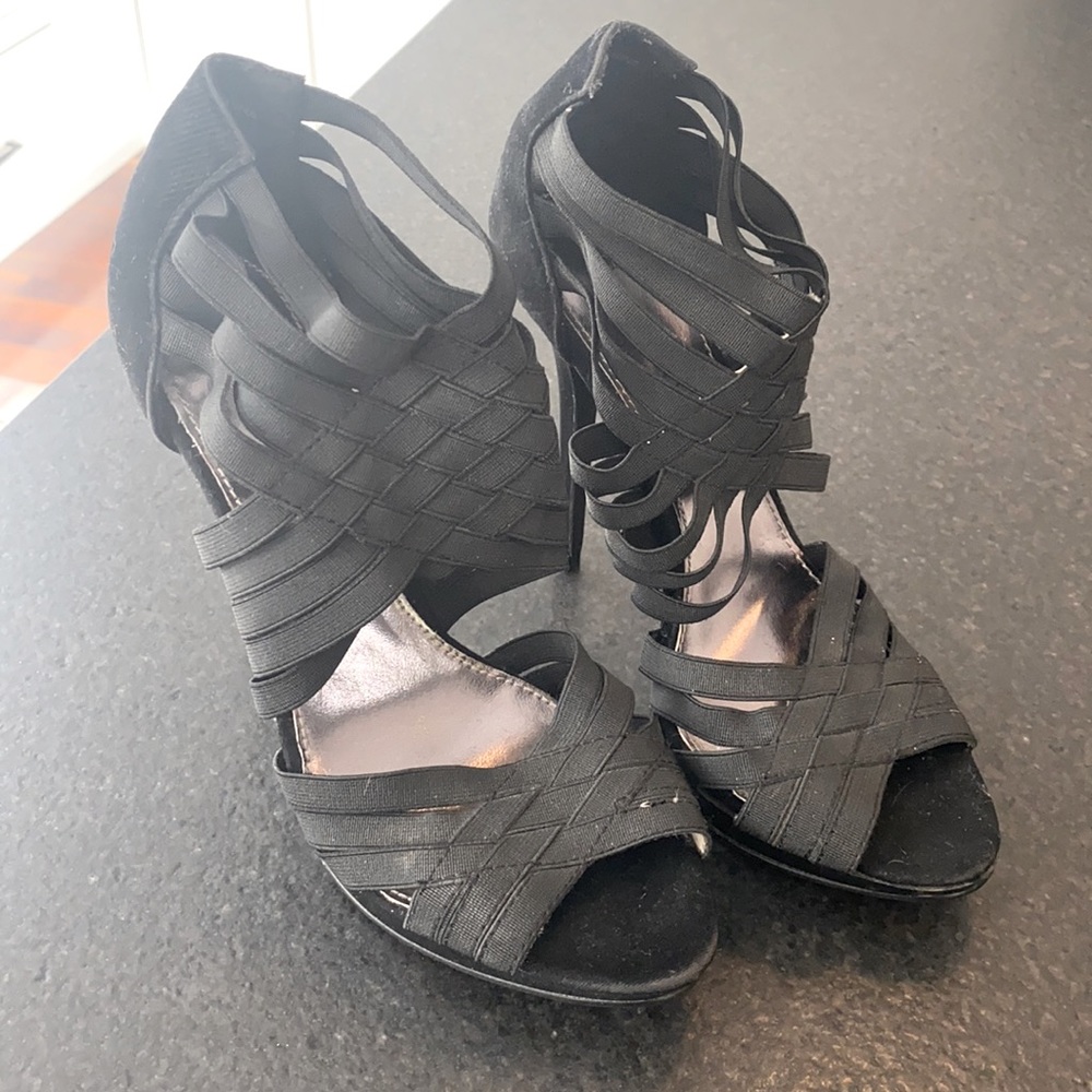 Stylish Costa Blanca black heels :)